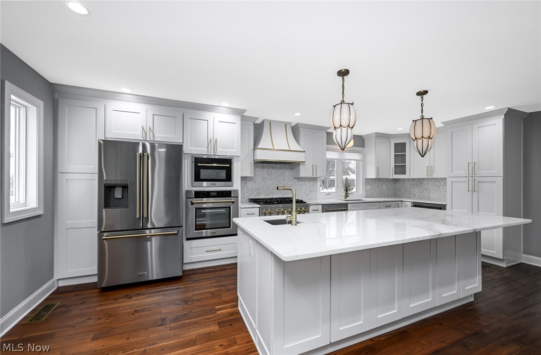 26436 Annesley Road Beachwood OH 44122