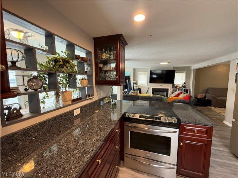 1376 Catherine Avenue Extension Lakemore OH 44250
