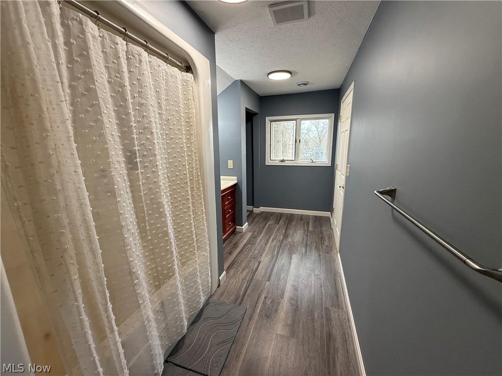 1376 Catherine Avenue Extension Lakemore OH 44250