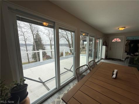 1376 Catherine Avenue Extension Lakemore OH 44250