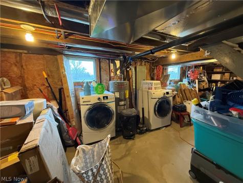 1376 Catherine Avenue Extension Lakemore OH 44250