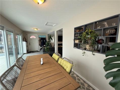 1376 Catherine Avenue Extension Lakemore OH 44250