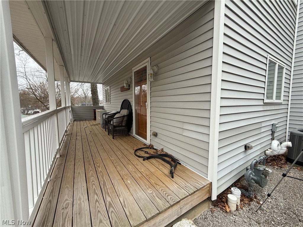 1376 Catherine Avenue Extension Lakemore OH 44250