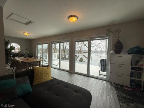 1376 Catherine Avenue Extension Lakemore OH 44250