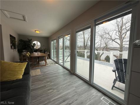 1376 Catherine Avenue Extension Lakemore OH 44250