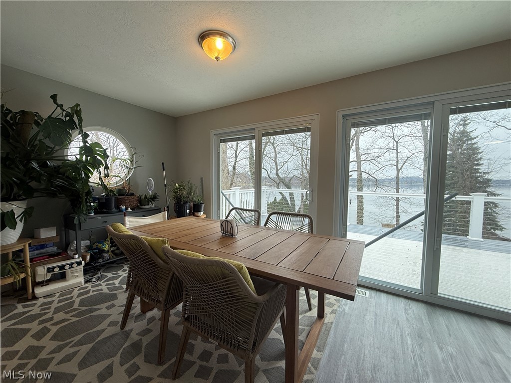 1376 Catherine Avenue Extension Lakemore OH 44250