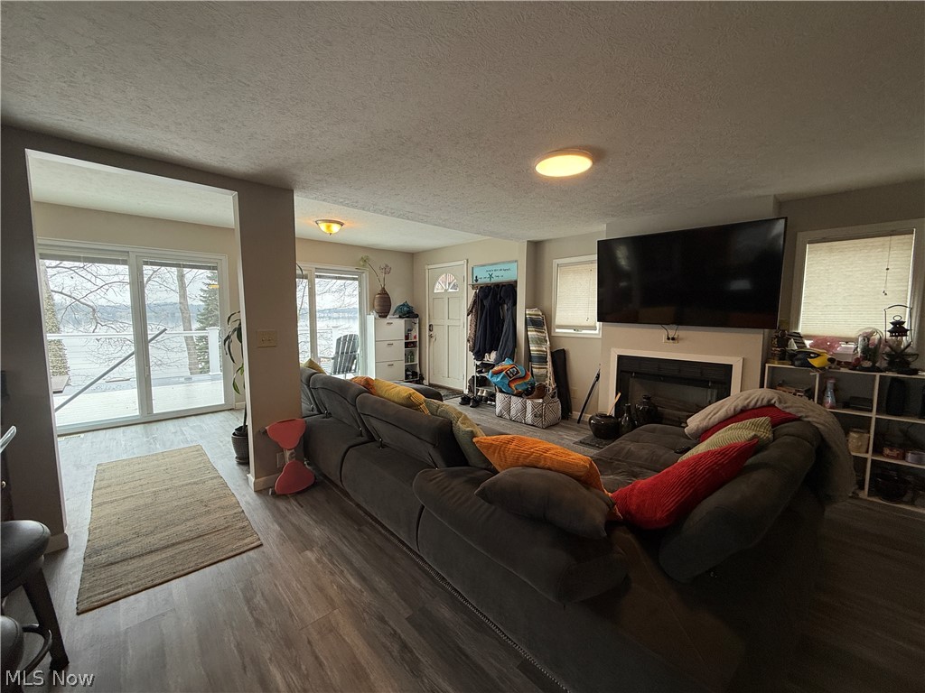 1376 Catherine Avenue Extension Lakemore OH 44250