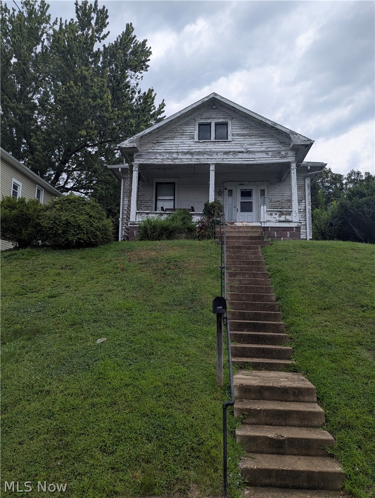 1903 Stewart Avenue Cambridge OH 43725