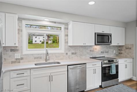 3154 Prior Drive Cuyahoga Falls OH 44223