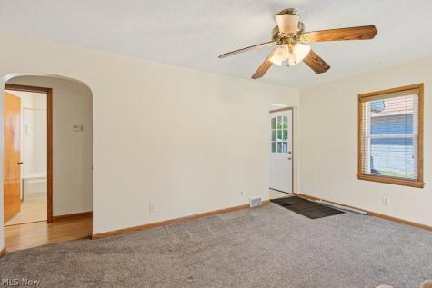 744 Utica Avenue Akron OH 44312