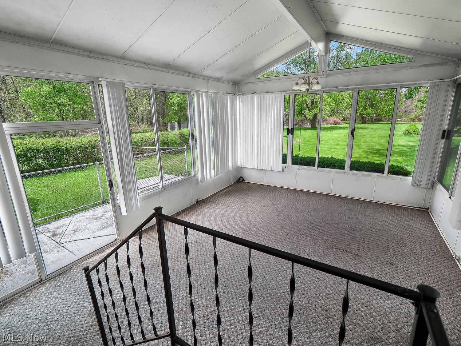 7096 Pearl Road Middleburg Heights OH 44130