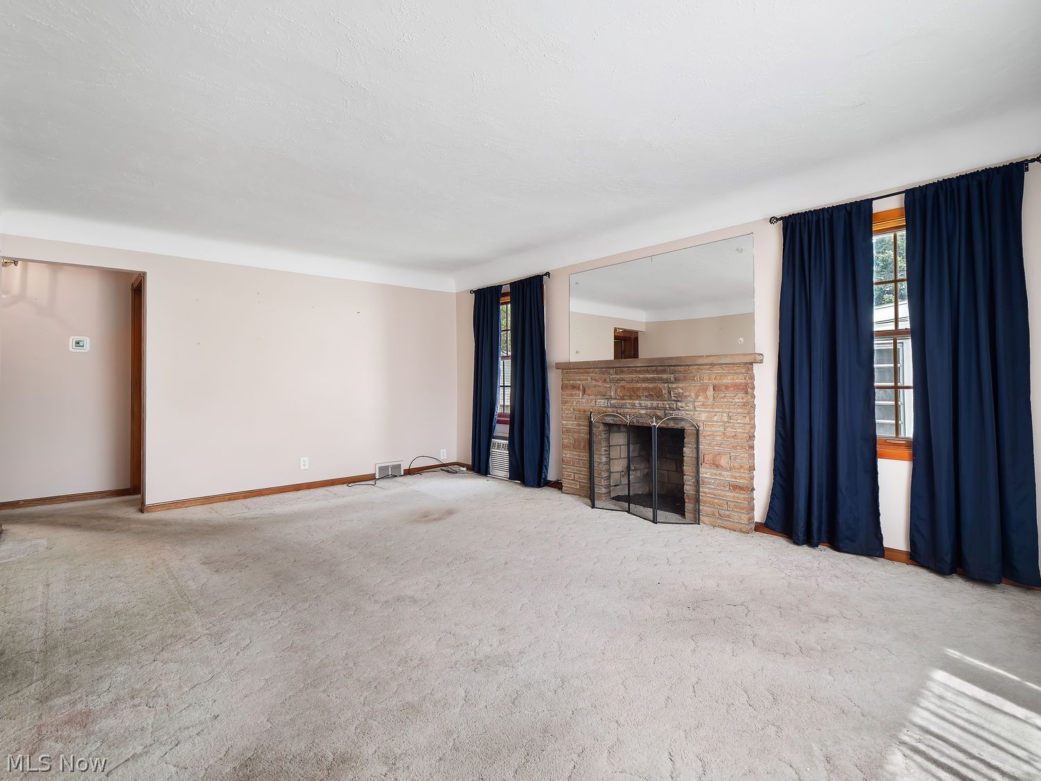 7096 Pearl Road Middleburg Heights OH 44130