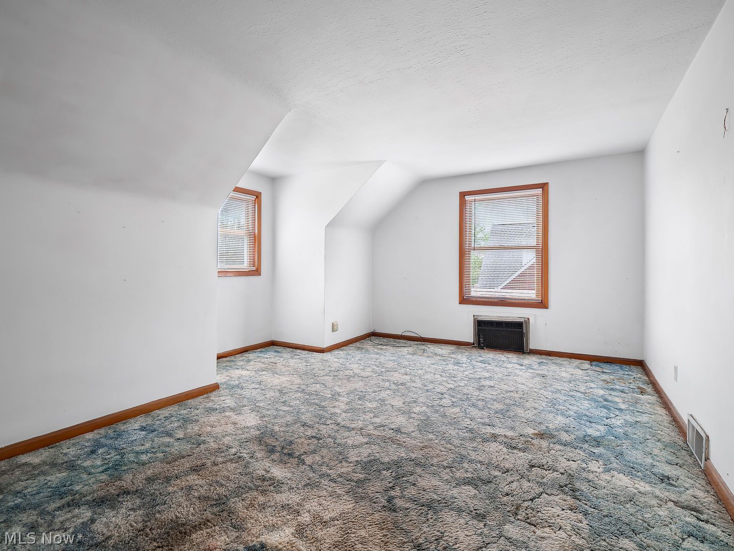 7096 Pearl Road Middleburg Heights OH 44130