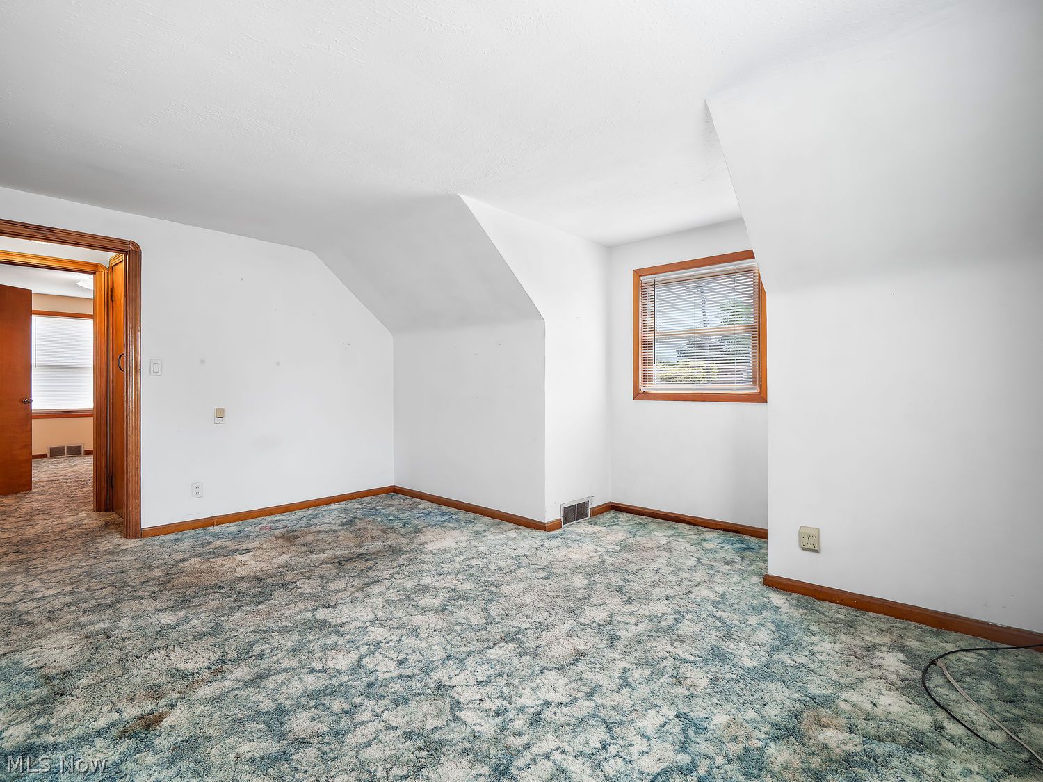 7096 Pearl Road Middleburg Heights OH 44130