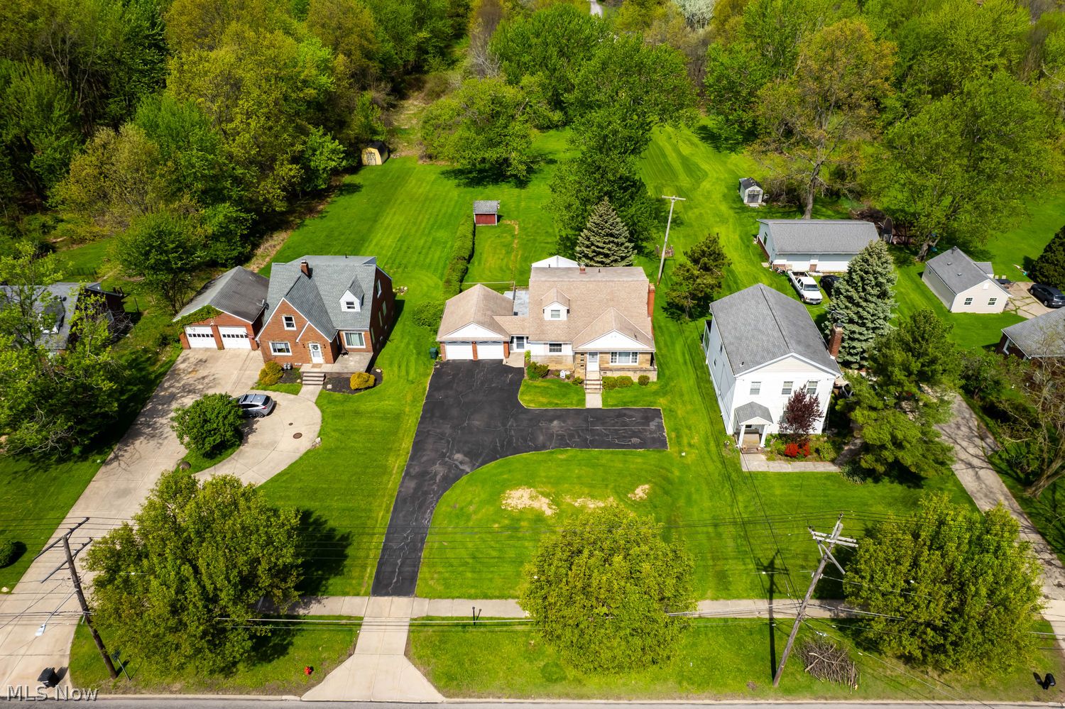 7096 Pearl Road Middleburg Heights OH 44130