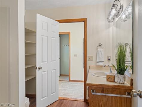 7915 Kennard Road Lodi OH 44254