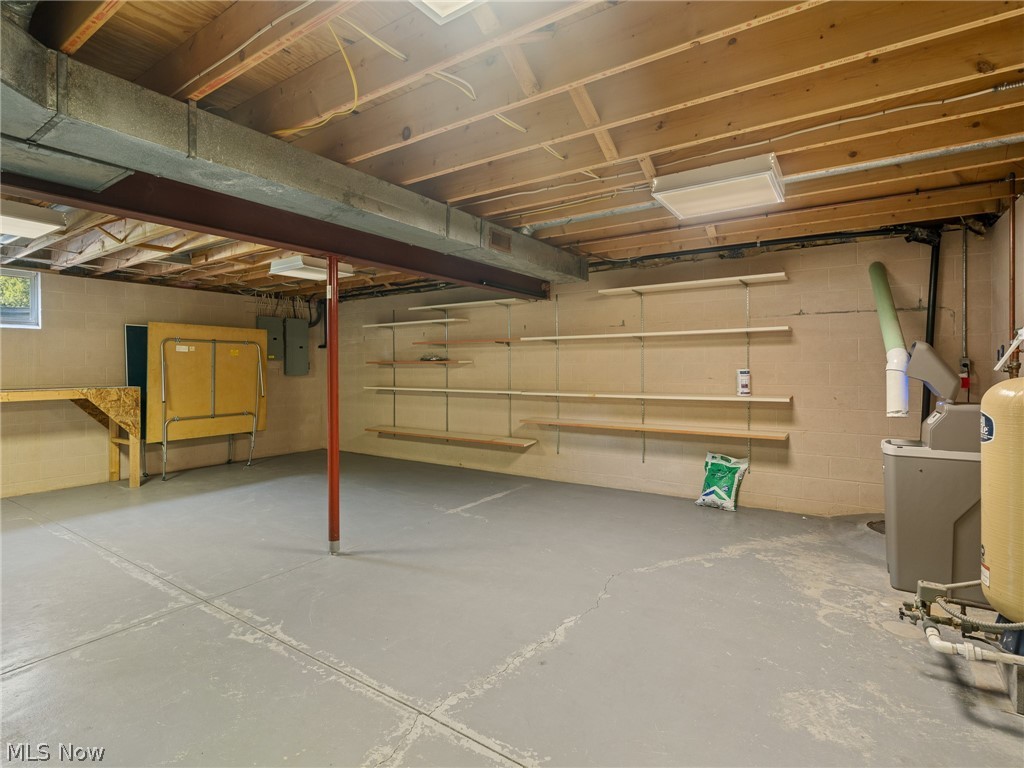 7915 Kennard Road Lodi OH 44254