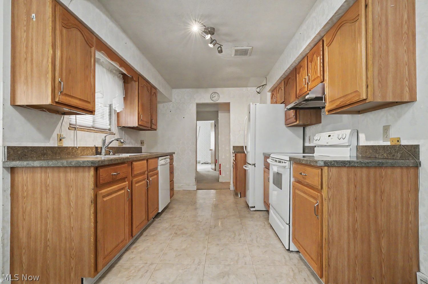 21980 Westwood Road Fairview Park OH 44126