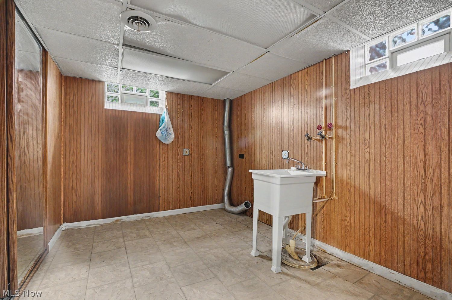 21980 Westwood Road Fairview Park OH 44126