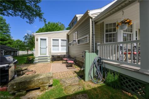 360 Church Street Doylestown OH 44230