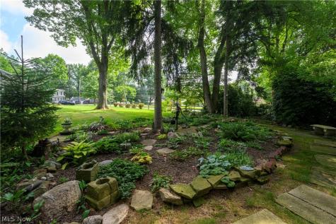 360 Church Street Doylestown OH 44230