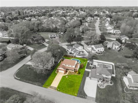 8811 Blitzen Road NW North Canton OH 44720
