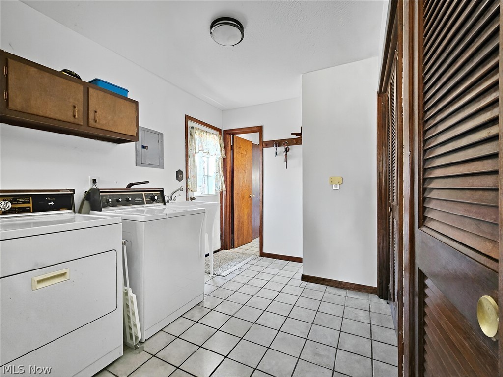 294 Plymouth Road Eastlake OH 44095