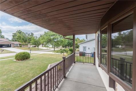 3880 Clearwater Drive Parma OH 44134
