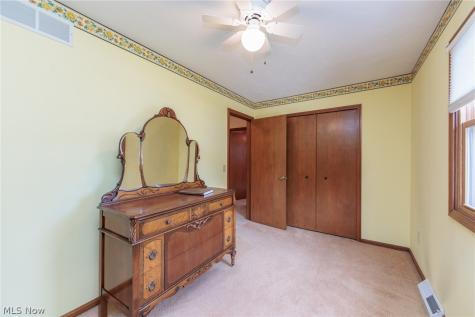 3880 Clearwater Drive Parma OH 44134