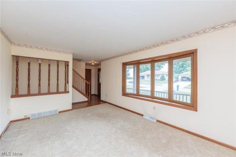 3880 Clearwater Drive Parma OH 44134