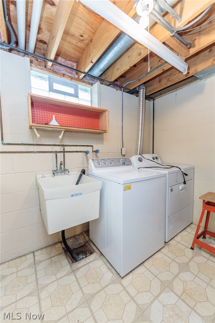 3880 Clearwater Drive Parma OH 44134