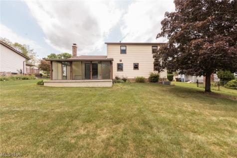 3880 Clearwater Drive Parma OH 44134