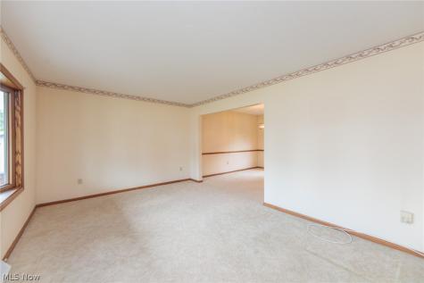 3880 Clearwater Drive Parma OH 44134