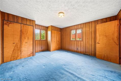 725 Chestnut Road Seven Hills OH 44131