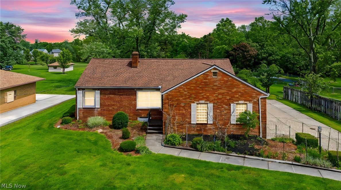 725 Chestnut Road Seven Hills OH 44131