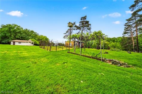 725 Chestnut Road Seven Hills OH 44131