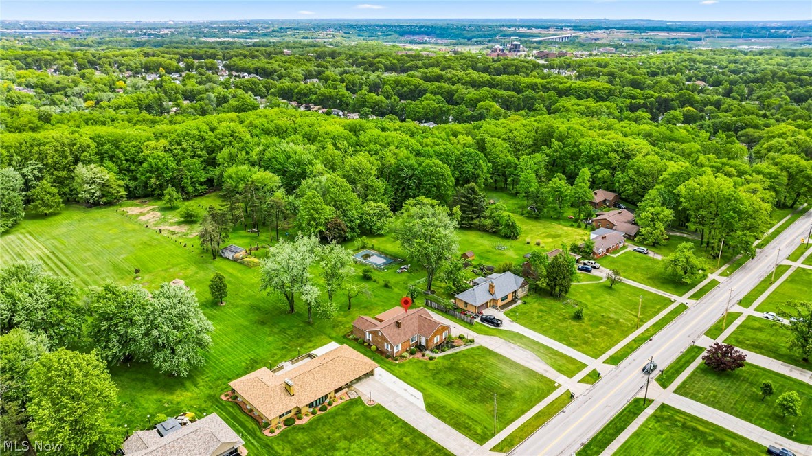725 Chestnut Road Seven Hills OH 44131