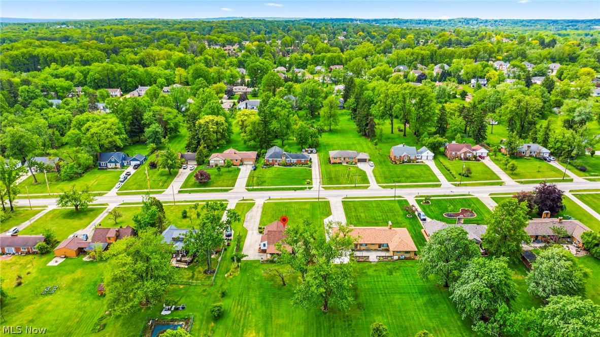 725 Chestnut Road Seven Hills OH 44131