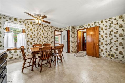 725 Chestnut Road Seven Hills OH 44131