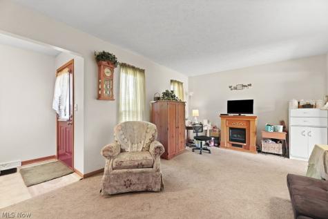 109 Monticello Circle Elyria OH 44035