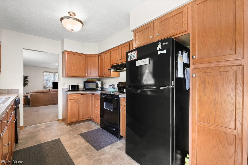109 Monticello Circle Elyria OH 44035