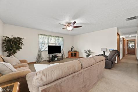 109 Monticello Circle Elyria OH 44035