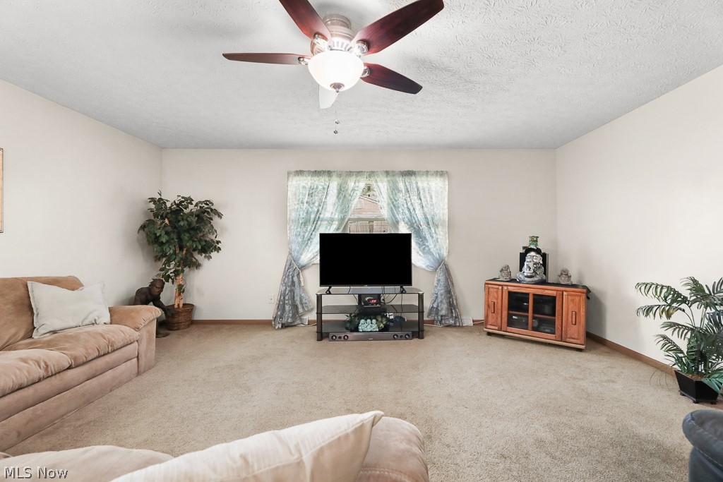 109 Monticello Circle Elyria OH 44035