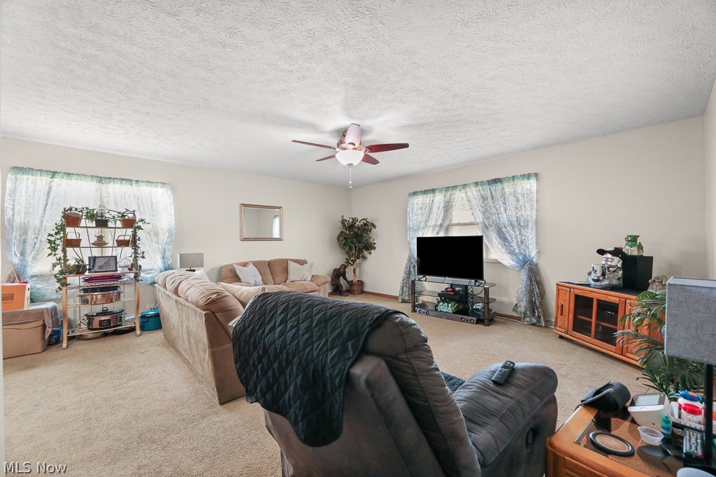 109 Monticello Circle Elyria OH 44035