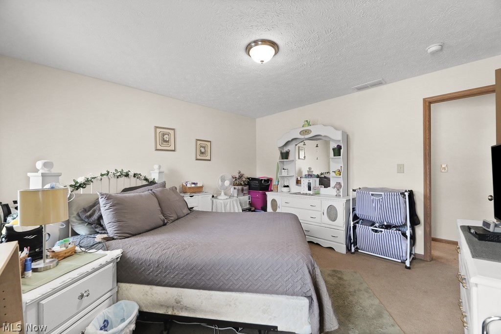 109 Monticello Circle Elyria OH 44035