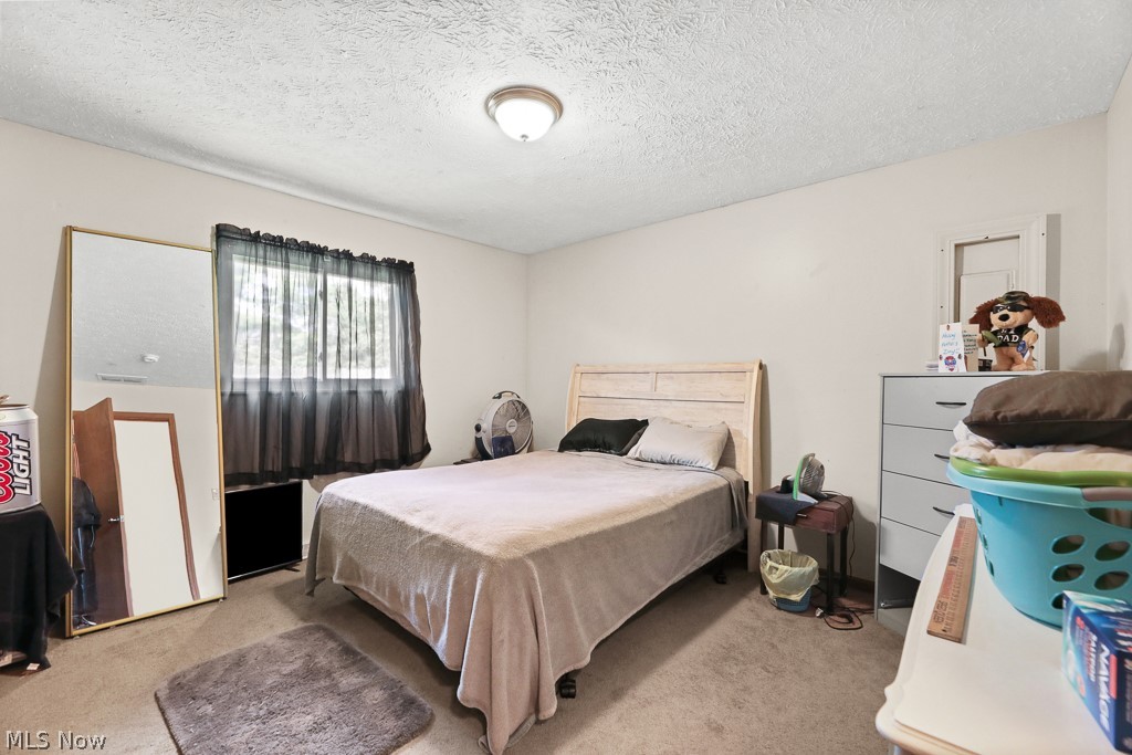 109 Monticello Circle Elyria OH 44035