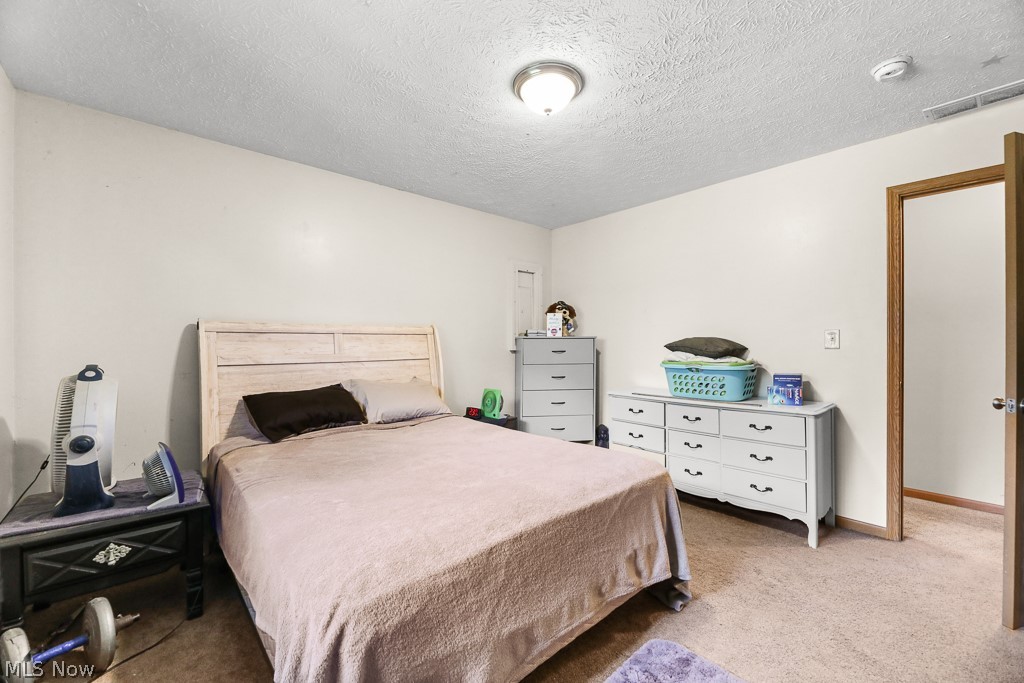 109 Monticello Circle Elyria OH 44035