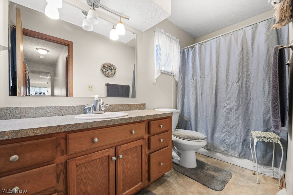 109 Monticello Circle Elyria OH 44035