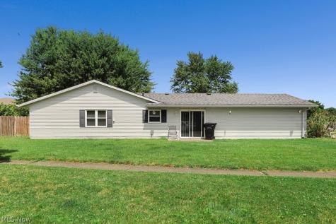 109 Monticello Circle Elyria OH 44035