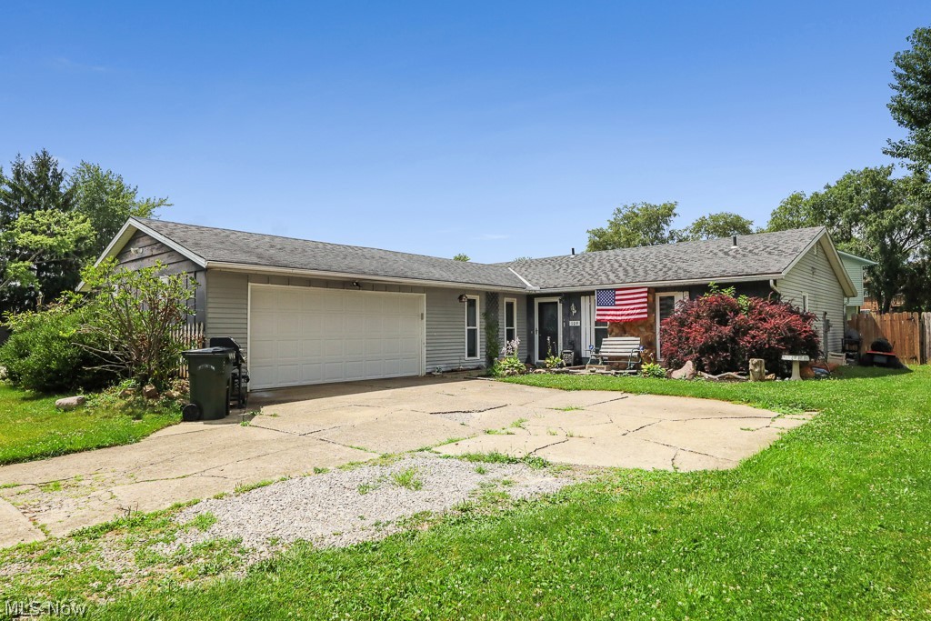 109 Monticello Circle Elyria OH 44035